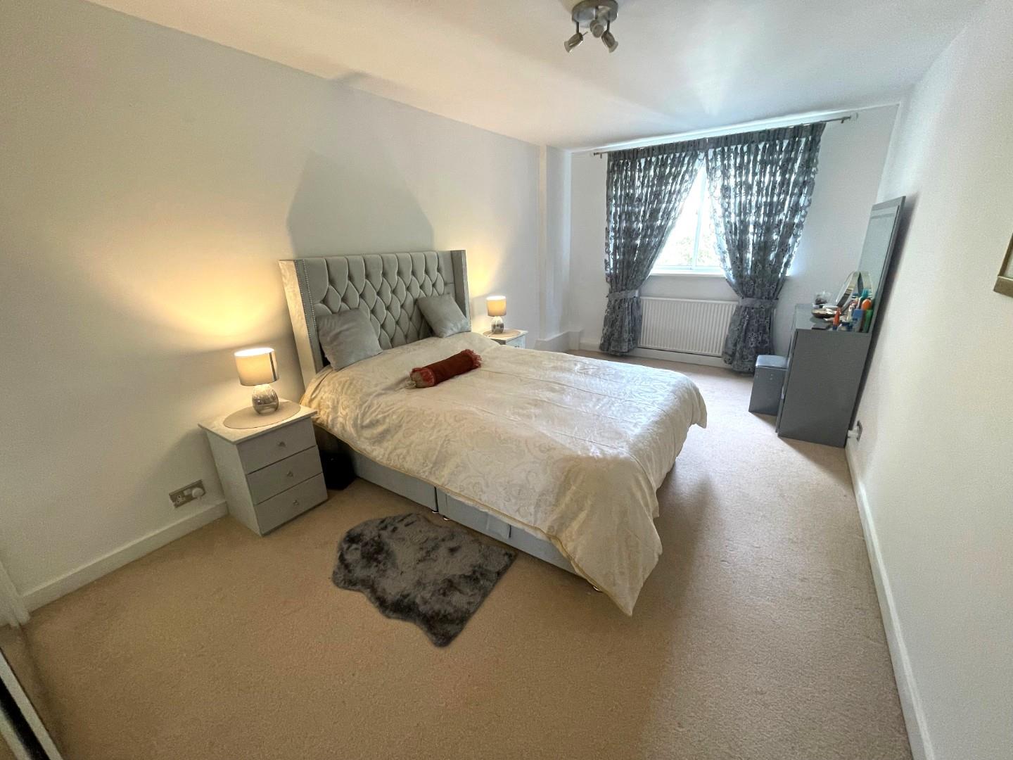 Stonegrove, Edgware